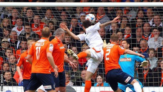 Dean Wells heads Braintree into the lead