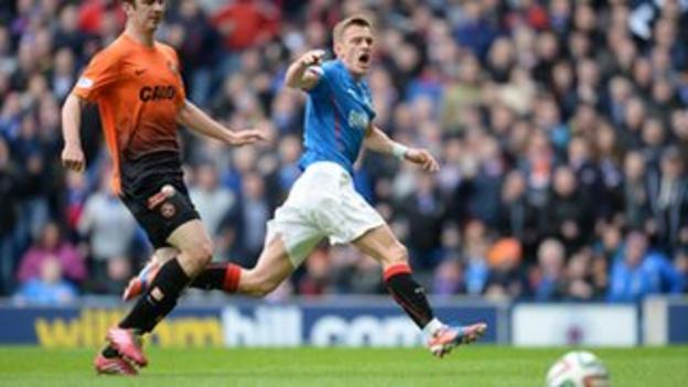 Dean Shiels missed a glorious chance to put Rangers ahead