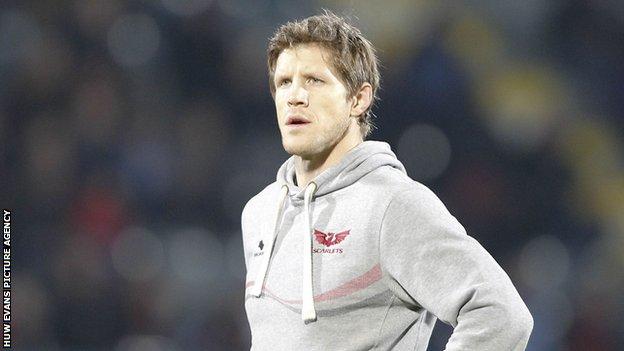 Scarlets head coach Simon Easterby