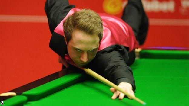 Michael Wasley against Ding Junhui at the Crucible