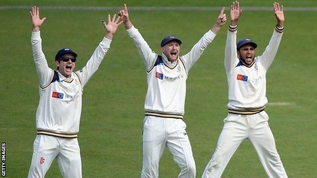 Yorkshire's slip cordon appeal for a catch against Northants