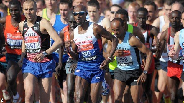 Mo Farah is advised not to run another marathon until after the 2016 Olympics.