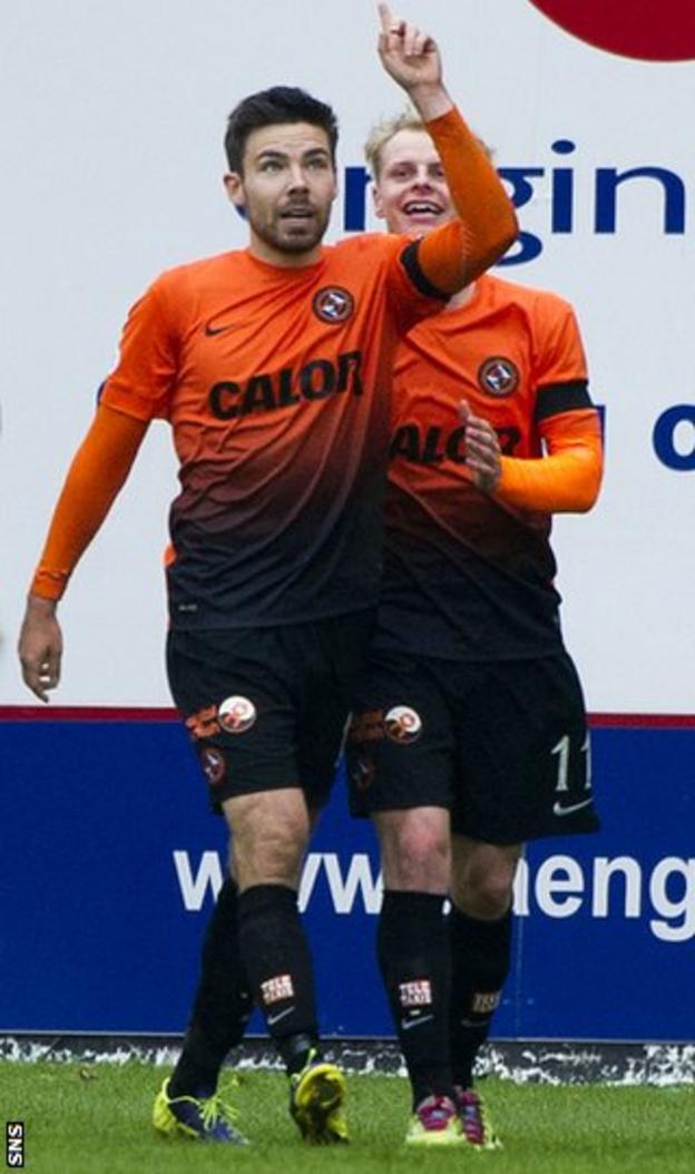Ryan Dow celebrates with Gary Mackay-Steven