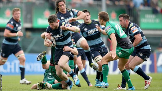 Alex Cuthbert takes on Connacht in Blues' 22-15 win there