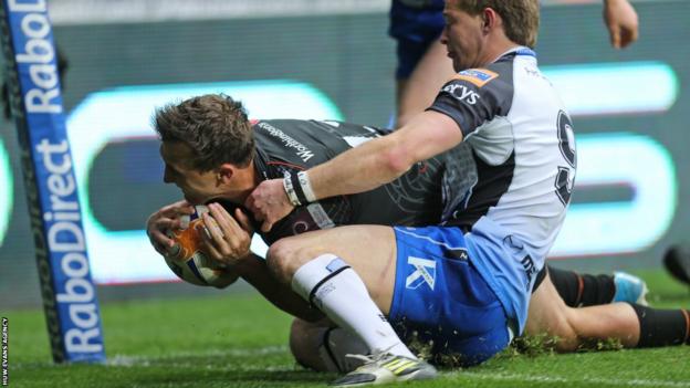 Ashley Beck goes over for Ospreys at Liberty Stadium