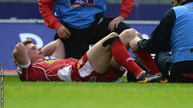 Rhys Priestland receives treatment on the field