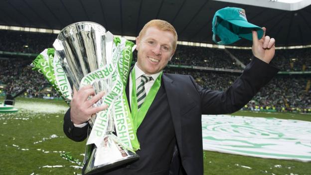 Neil Lennon poses with the 2013/14 Scottish Premiership trophy