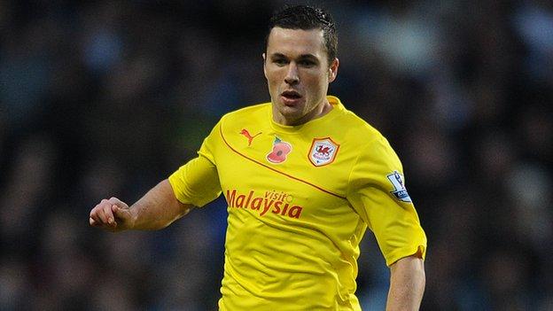 Don Cowie: Cardiff City Offer Scottish Midfielder Fresh Contract - BBC ...