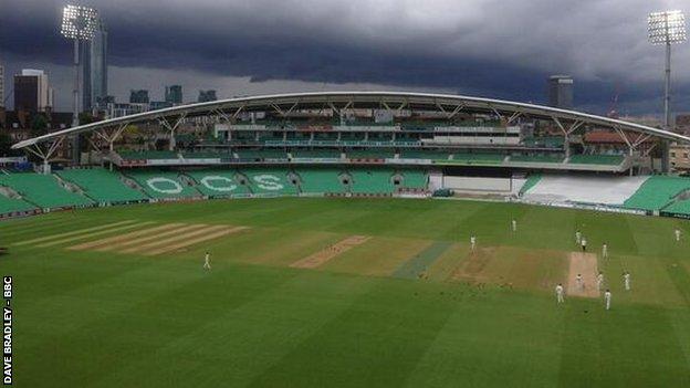 Surrey v Worcestershire on the final day at The Oval