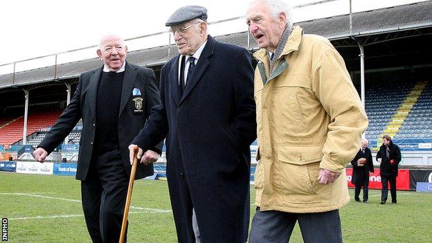 Jimmy Nelson (centre) with his fellow 1948 Ireland heroes Karl Mullen and Michael O'Flanagan