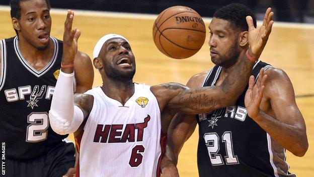 LeBron James opts out of Miami Heat 