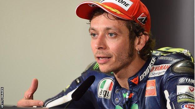 Valentino Rossi Motogp Legend Pens New Two Year Deal At Yamaha Bbc Sport