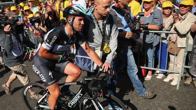 mark cavendish crash