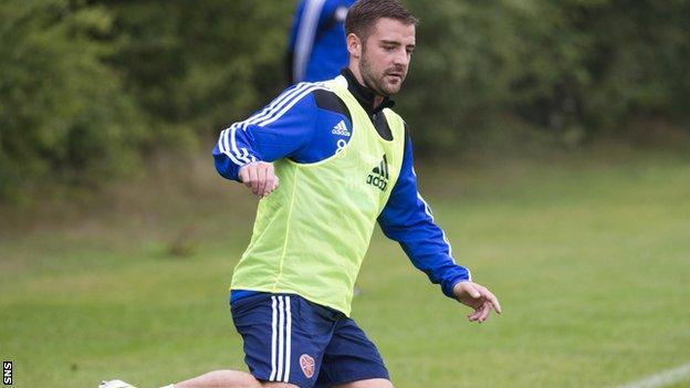 Hearts receive positive news on Scott Robinson injury - BBC Sport