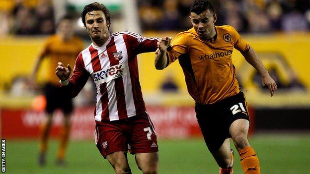 Wolves winger Zeli Ismail is set to join Aberdeen on loan