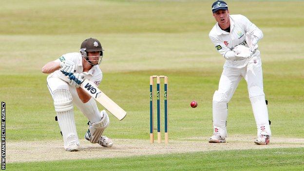 Zafar Ansari top-scored in Surrey's first innings against Glamorgan with 112
