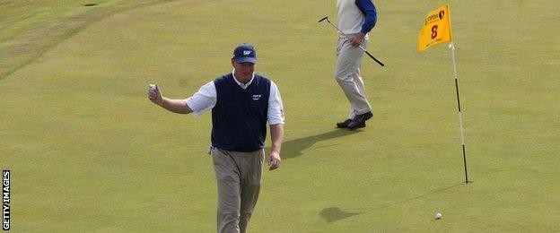 Ernie Els at the eighth hole at Troon