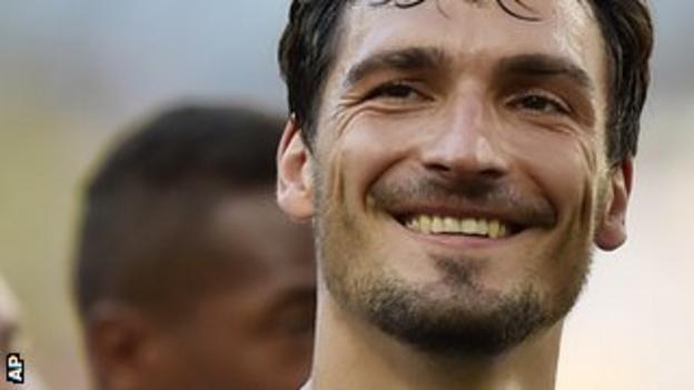 Borussia Dortmund dender Mats Hummels