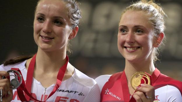 Elinor Barker (left) was pipped to gold by England's Laura Trott in the women's 25km points race.