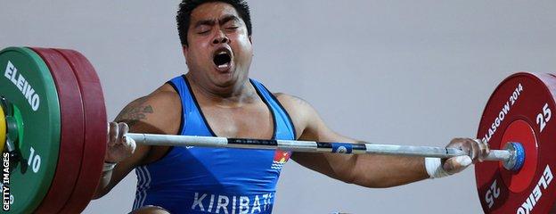 Glasgow 2014: David Katoatau claims first ever Kiribati medal - BBC Sport