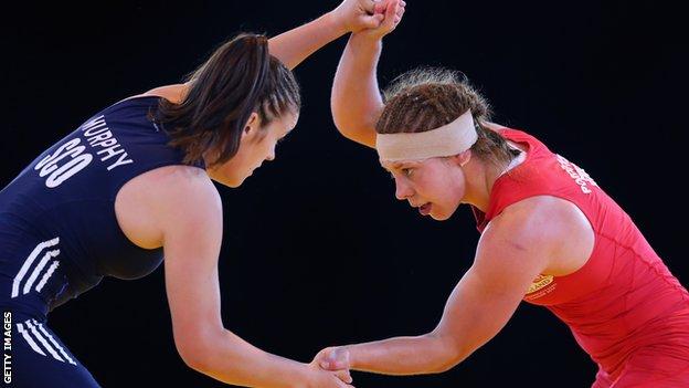 Louisa Porogovska and Scotland's Cheslea Murphy