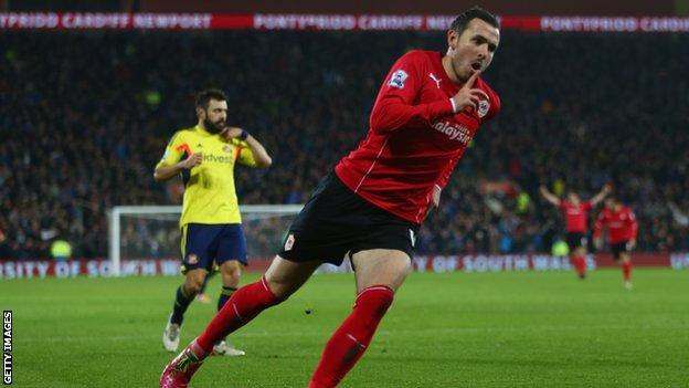 Cardiff City sign Birmingham City midfielder Jordon Mutch - BBC Sport