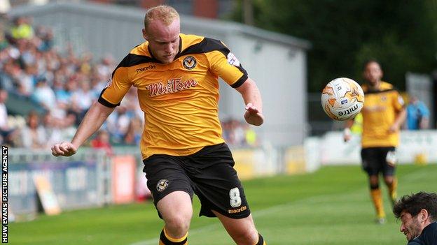 Lee Minshull in action for Newport County against Wycombe Wanderers