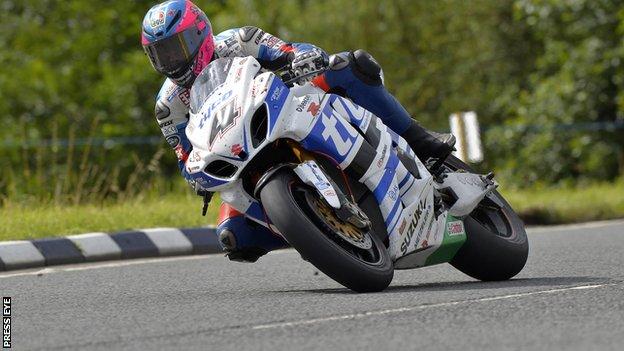 Ulster Grand Prix: Guy Martin tops Superbike practice times - BBC Sport