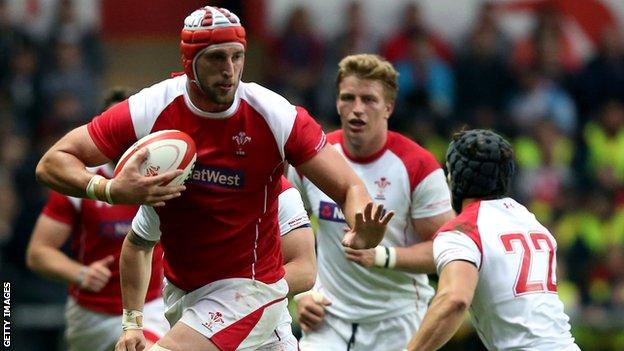 Wales Lock Luke Charteris Sidelined By Broken Foot - BBC Sport