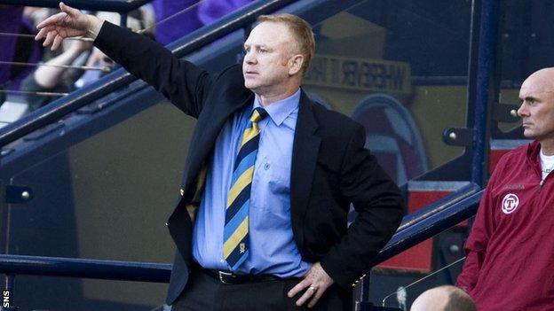 Alex McLeish has been appointed manager of Belgian side KRC Genk.