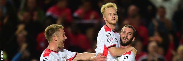 Man Utd Win Catapulted Mk Dons Players Careers Karl Robinson Bbc 