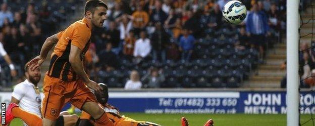 Robbie Brady scores for Hull against Lokeren