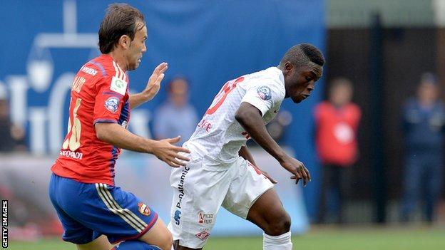 Majeed Waris (right)