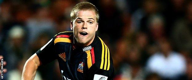 Gareth Anscombe joins Cardiff Blues from the Chiefs