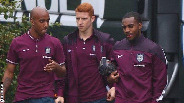 England's Fabian Delph (left), Jack Colback and Danny Rose (right)