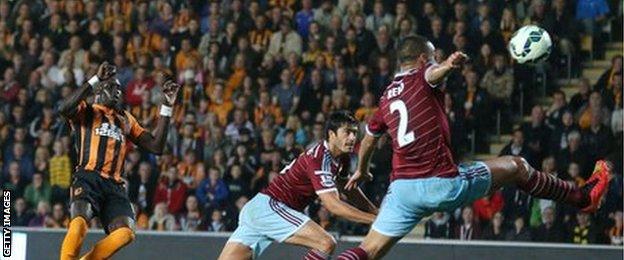 Mo Diame scores for Hull against his former club West Ham