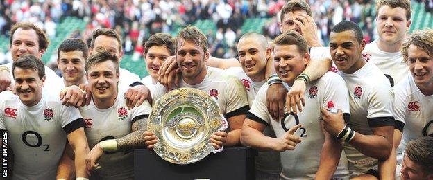 England celebrate the 2014 Six Nations title