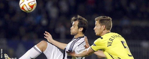 Jan Verthongen (R) challenges Partizan Belgrade"s Danko Lazovic