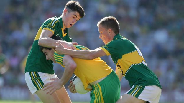 Kerry pair Brian Sugrue and Mark O'Connor ensure there's no way out for Donegal's Caolan McGonagle in the All-Ireland minor final