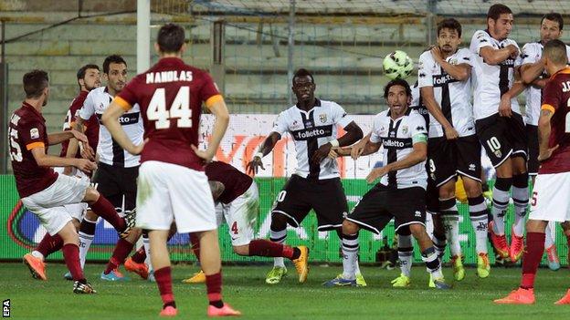 Roma beat Parma
