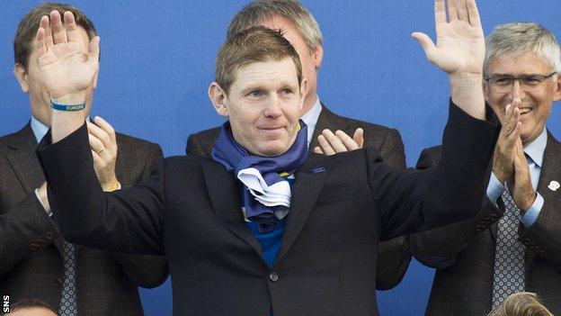 Stephen Gallacher at the closing ceremony