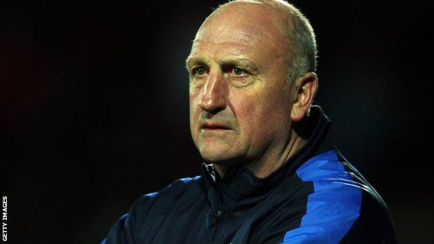 Paul Hart takes acting Notts County academy manager post - BBC Sport