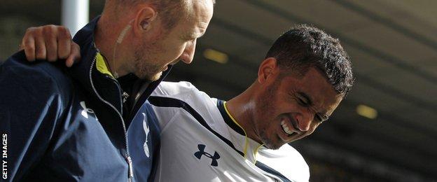 Tottenham right-back Kyle Naughton went off injured against Southampton