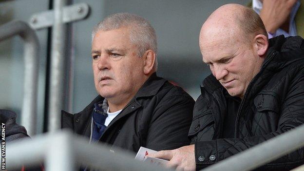 Warren Gatland and Wales assistant coach Neil Jenkins