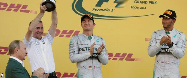 (l-r) Vladimir Putin, Paddy Lowe, Nico Rosberg, Lewis Hamilton