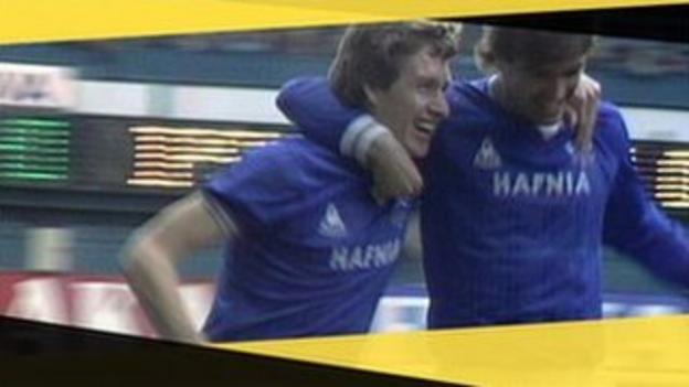 Everton's Kevin Sheedy celebrates his retaken free-kick