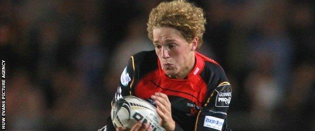 Fly-half Angus O'Brien will make his European bow for Newport Gwent Dragons