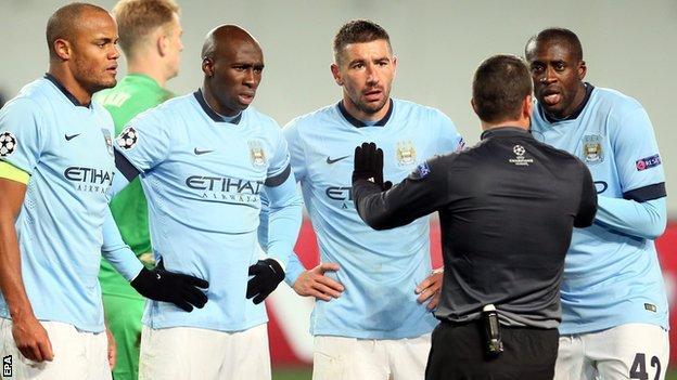 Manchester City players protest