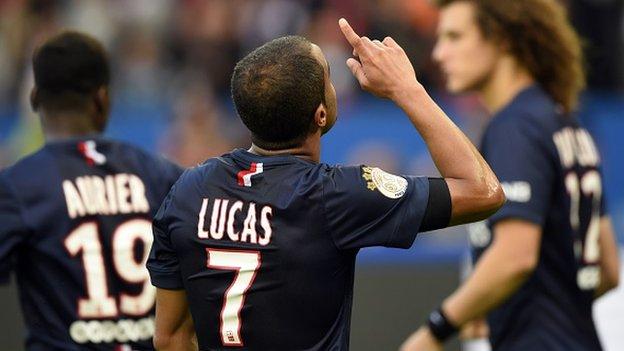 Lucas Moura celebrates scoring a penalty against Bordeaux
