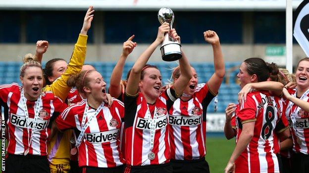 Sunderland clinched promotion to the top flight of the Women's Super League on the last day of the season.
